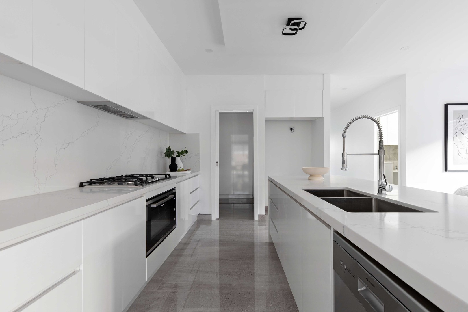 8 Scatter Road, Fraser Rise, VIC 3336, Fraser Rise - Thumbnail 5