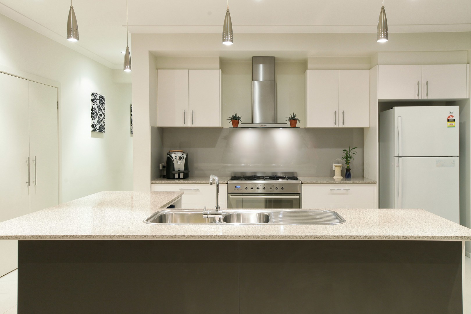 8 Scottsdale Court, Craigieburn, VIC 3064, Craigieburn - Thumbnail 3
