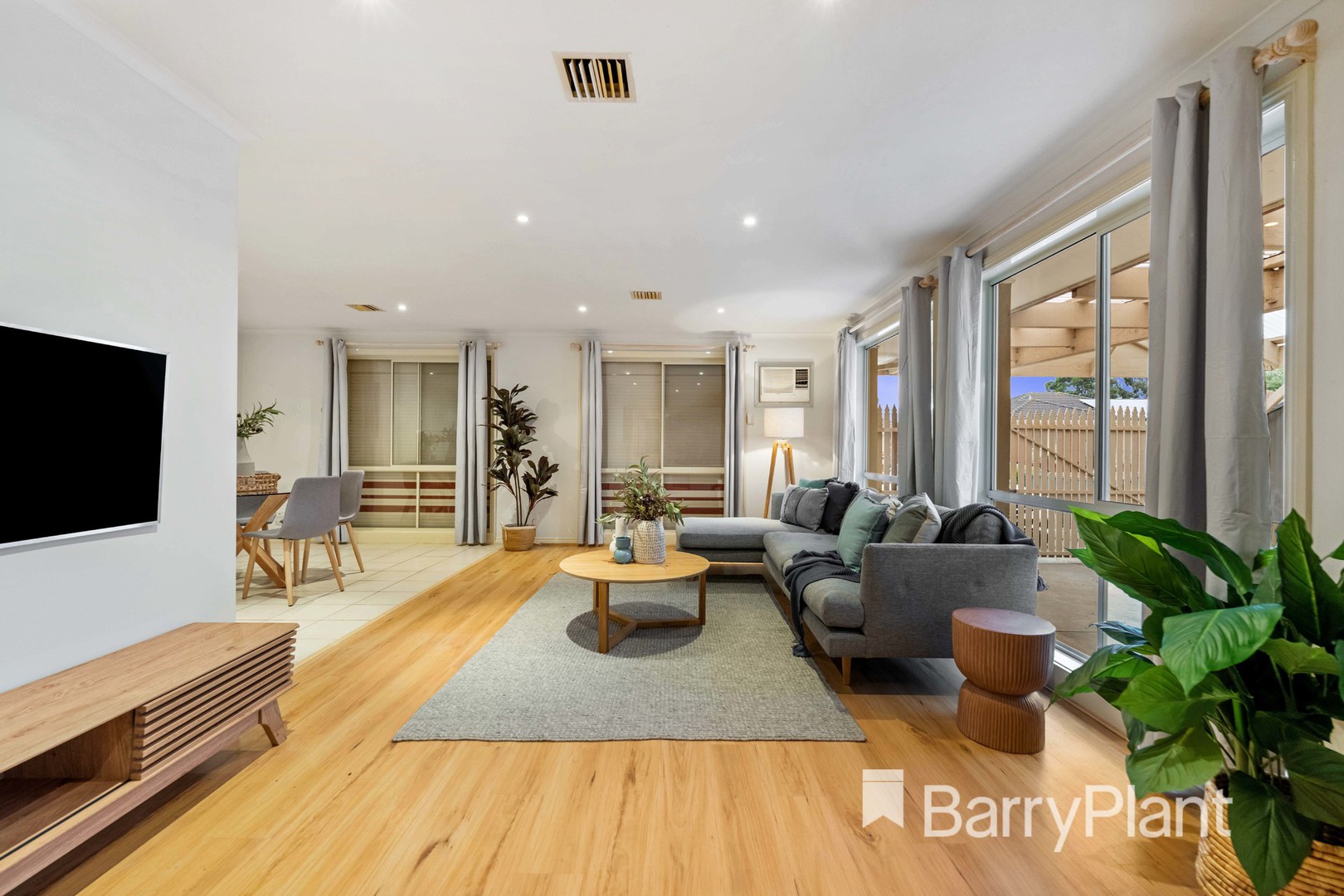 8 Shale Court, Delahey, VIC 3037, Delahey - Thumbnail 4