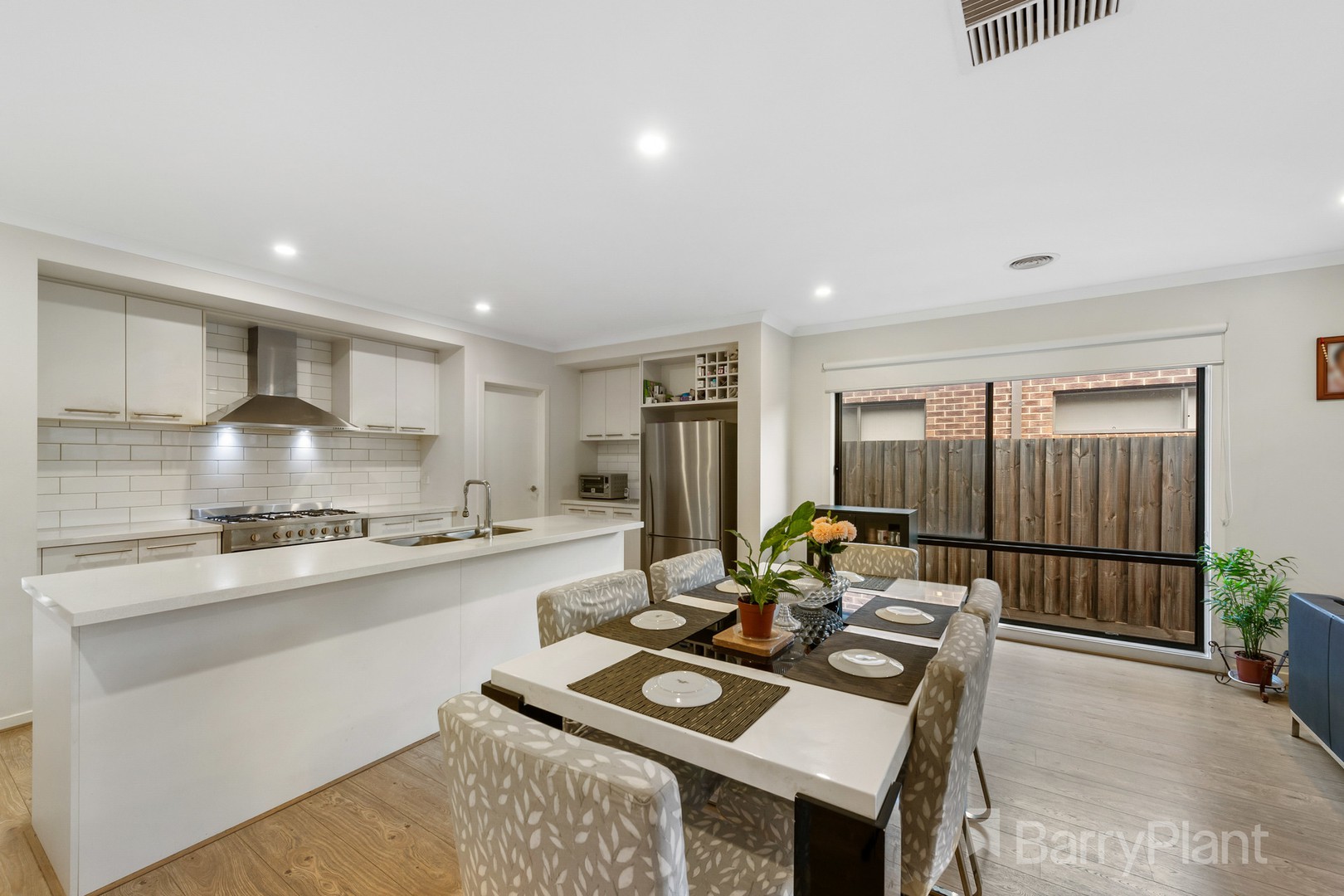 8 Shearer Way, Aintree, VIC 3336, Aintree - Thumbnail 3