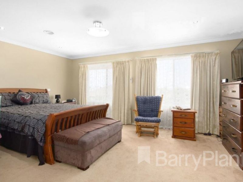 8 Sheoak Court, Pakenham, VIC 3810, Pakenham - Thumbnail 7