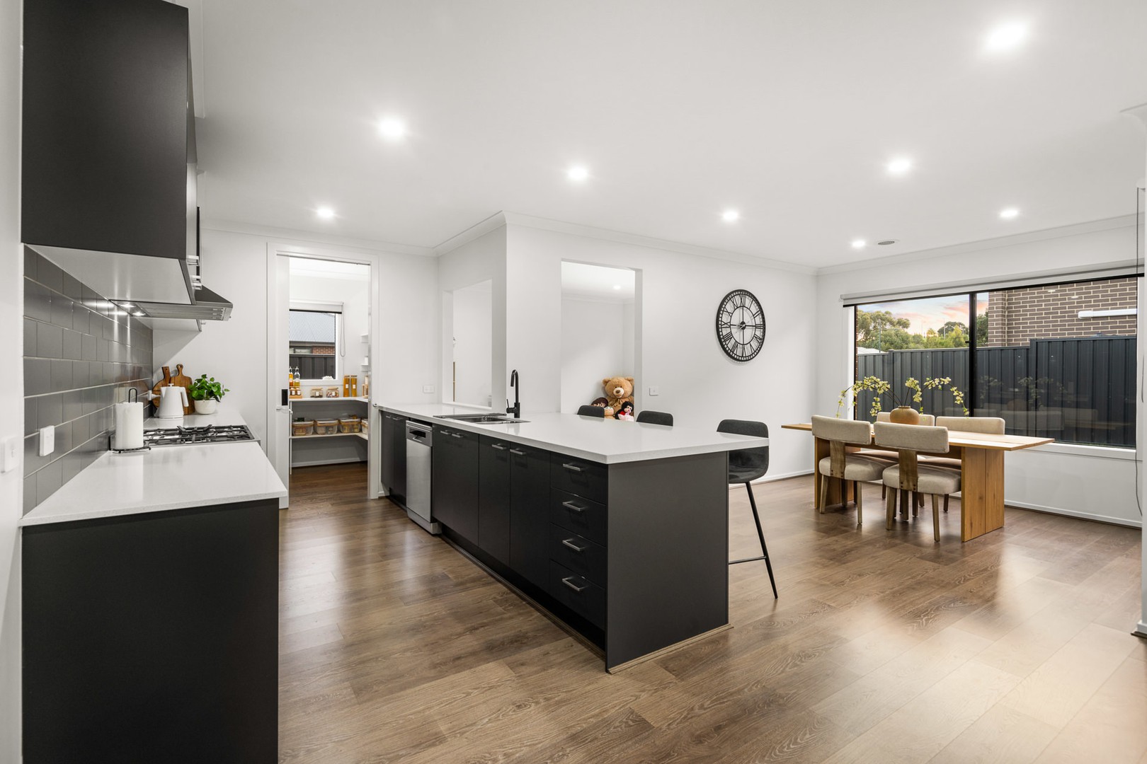 8 Shevry Cross Way, Lovely Banks, VIC 3213, Lovely Banks - Thumbnail 3