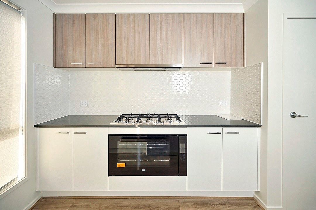 8 Shiraz AvenueFraser Rise, vic 3336  - Leased, Fraser Rise - Thumbnail 4