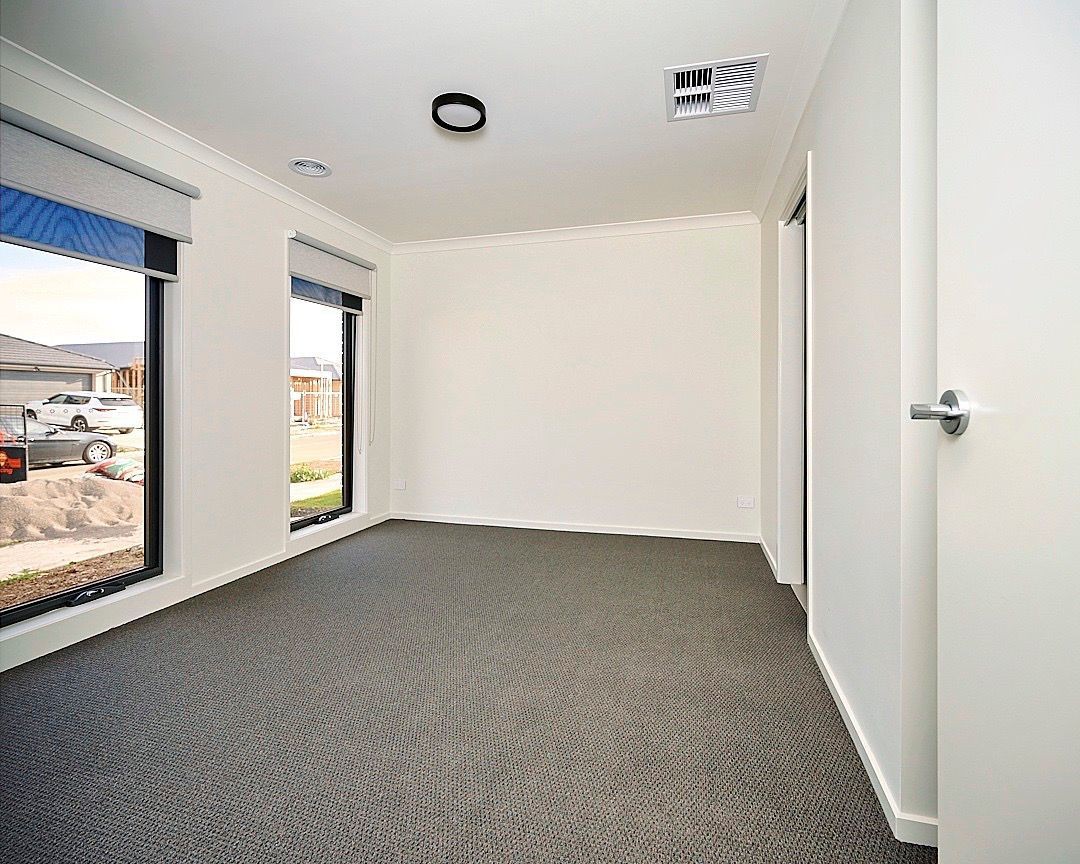 8 Shiraz AvenueFraser Rise, vic 3336  - Leased, Fraser Rise - Thumbnail 6