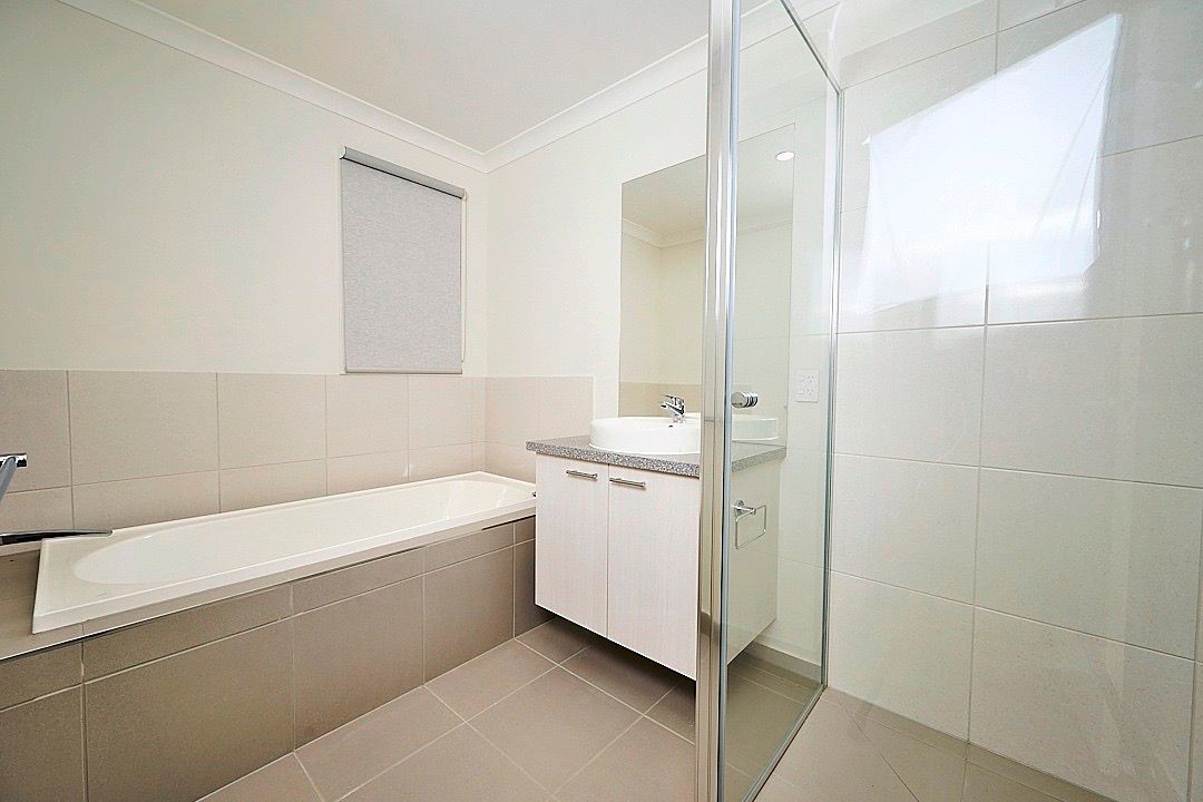 8 Shiraz AvenueFraser Rise, vic 3336  - Leased, Fraser Rise - Thumbnail 8