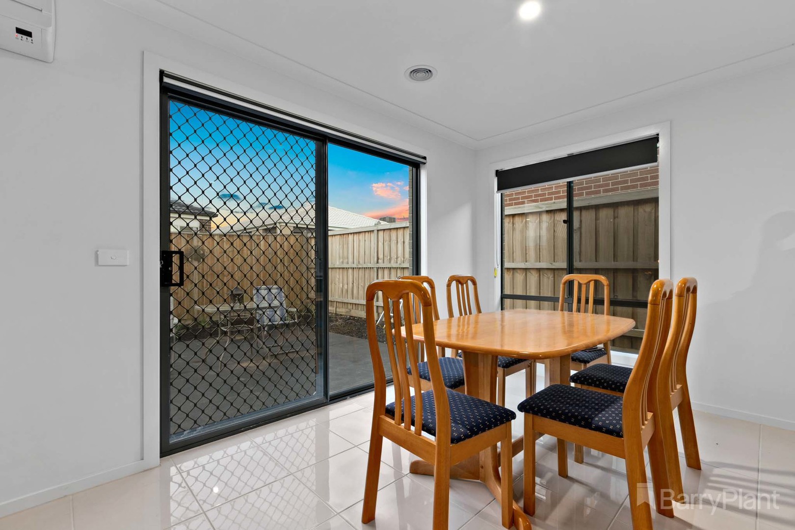 8 Shirley Street, Pakenham, VIC 3810, Pakenham - Thumbnail 4