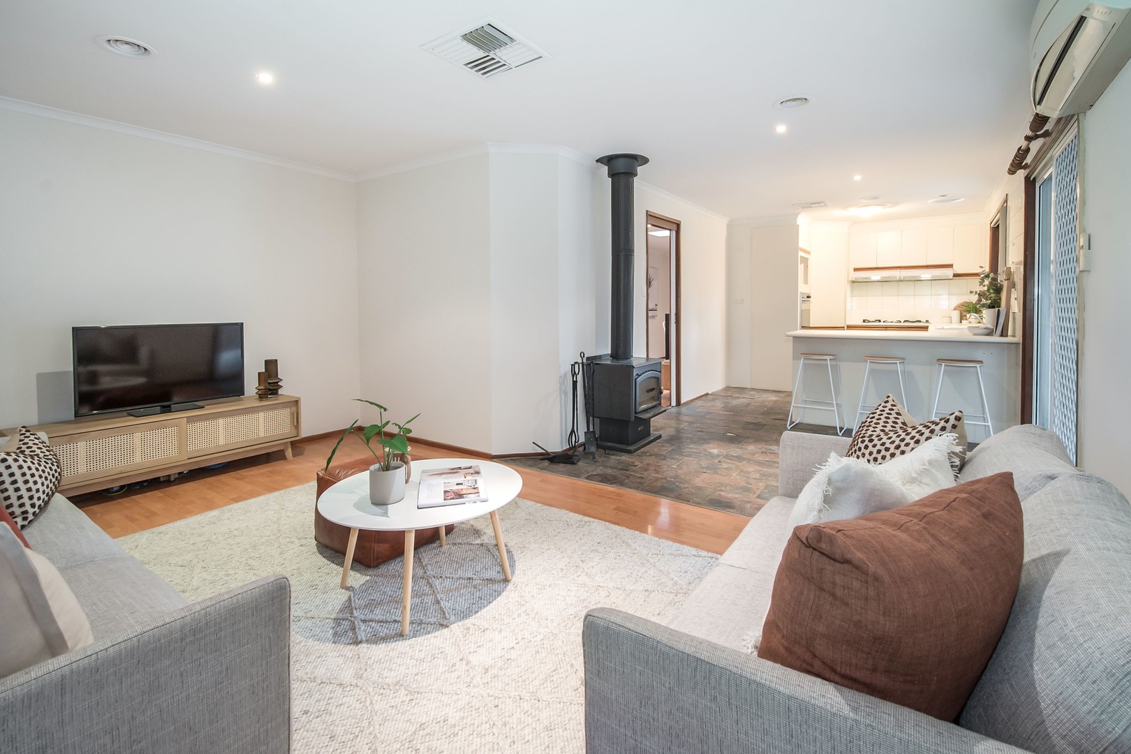 8 Sienna Court, Rowville, VIC 3178, Rowville - Thumbnail 4