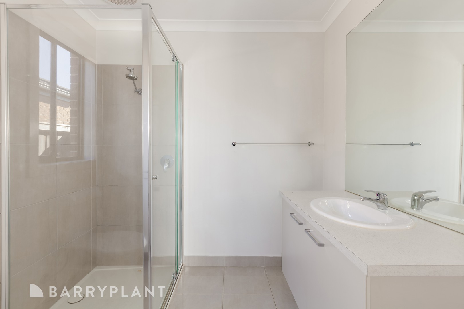 8 Silvan Street, Wallan, VIC 3756 - Thumbnail 2 - 08/01/2026