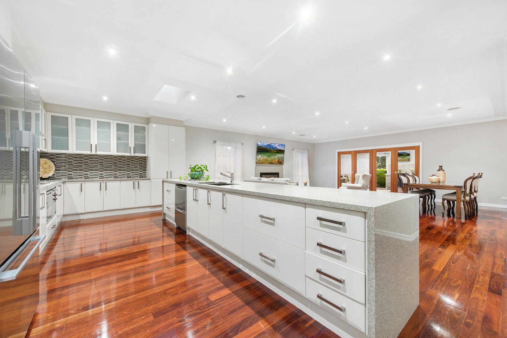 8 Sinclair Avenue, Hillside, VIC 3037, Hillside - Thumbnail 5