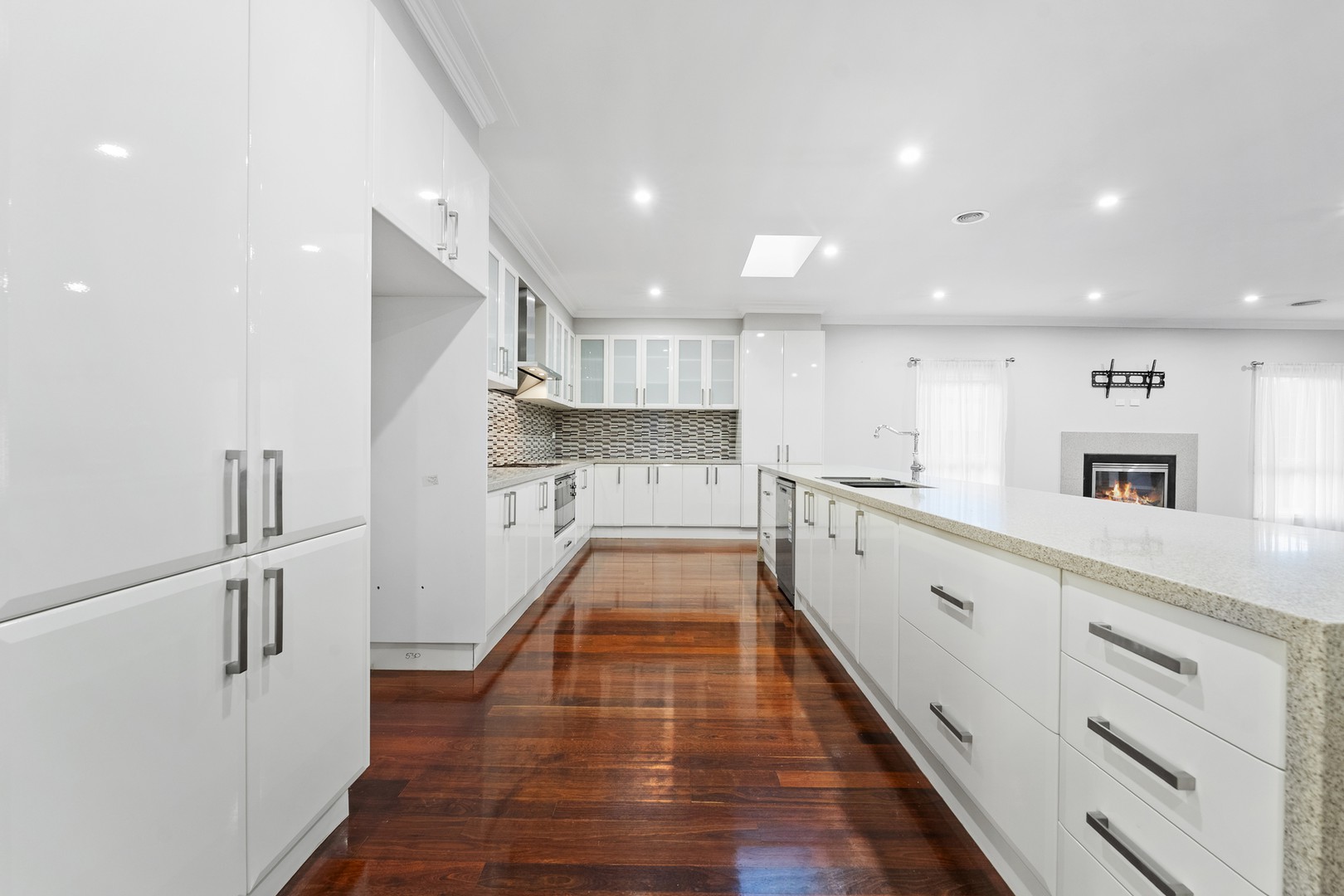 8 Sinclair Avenue, Hillside, VIC 3037, Hillside - Thumbnail 7