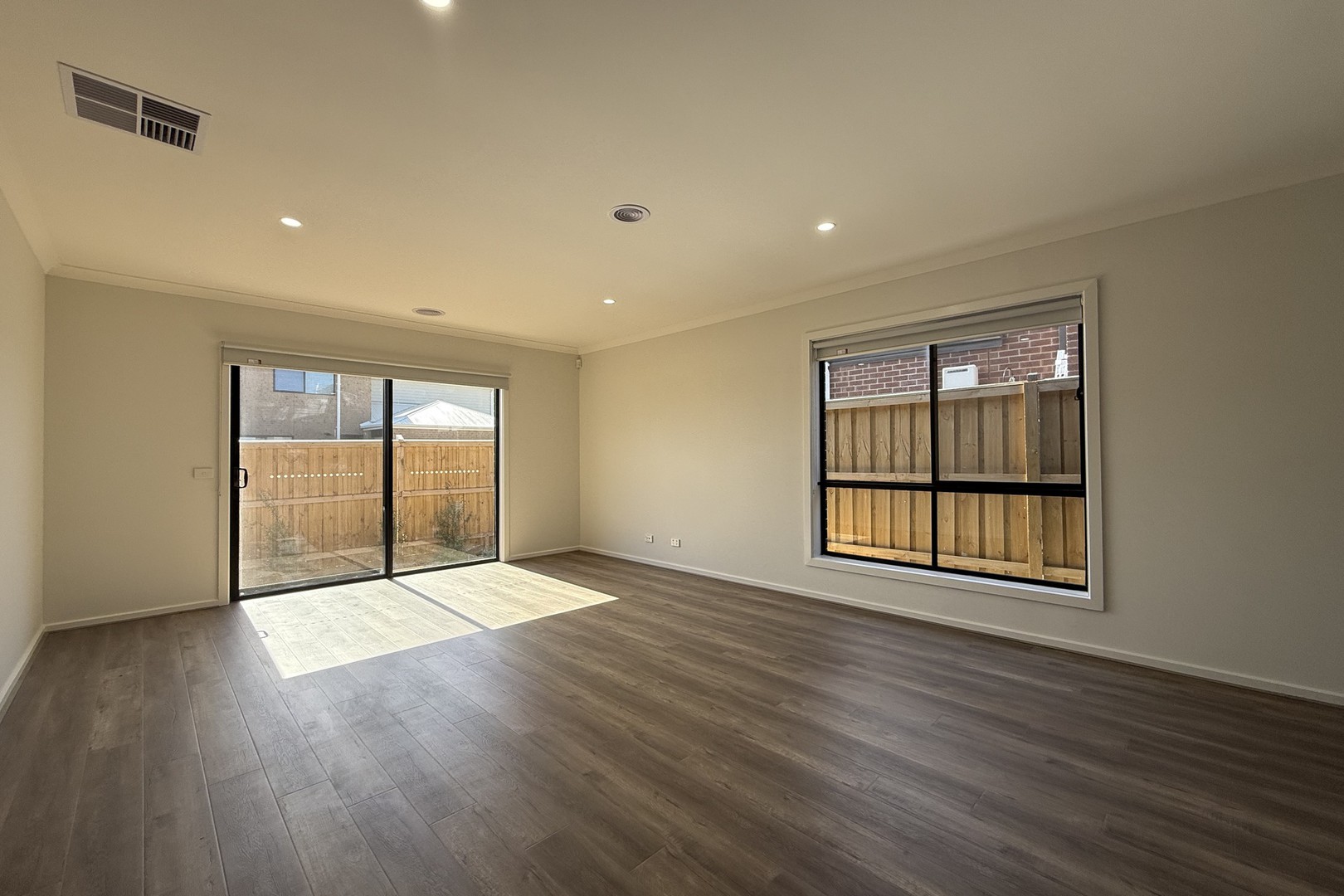 8 Skyline Road, Fraser Rise, VIC 3336 - Thumbnail 2 - 23/02/2026