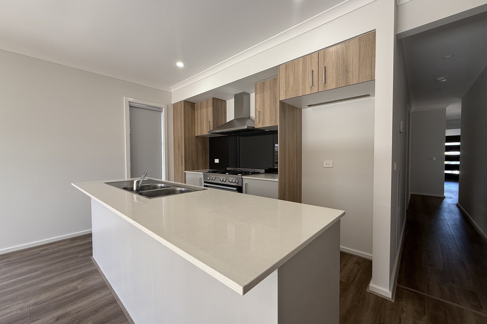 8 Skyline Road, Fraser Rise, VIC 3336, Fraser Rise - Thumbnail 4