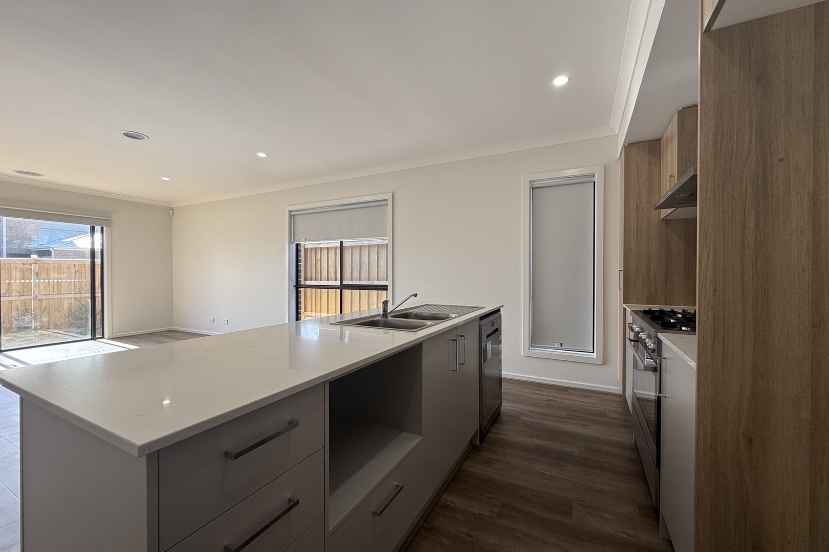 8 Skyline Road, Fraser Rise, VIC 3336, Fraser Rise - Thumbnail 5