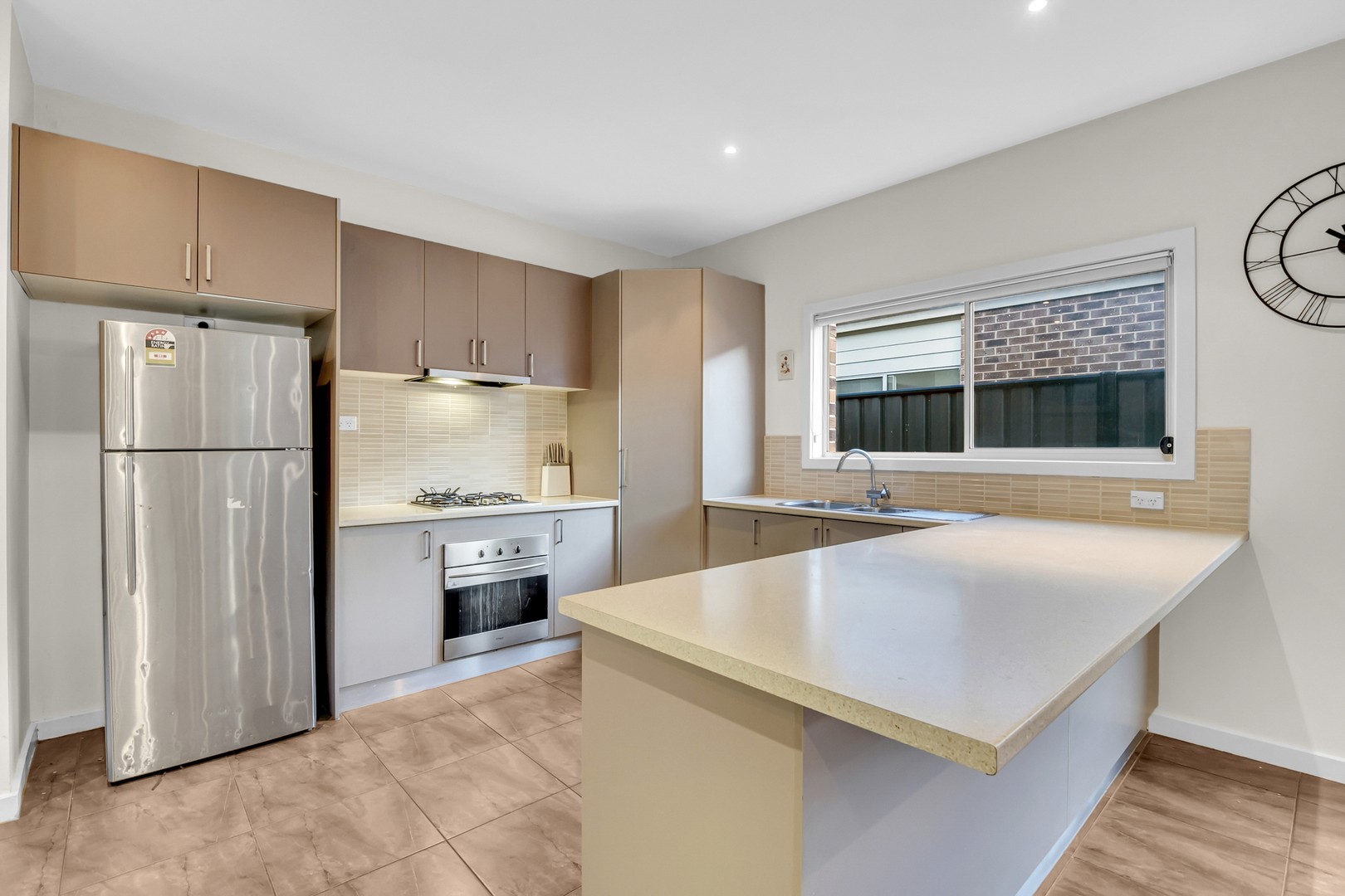 8 Somersby Road, Craigieburn, VIC 3064, Craigieburn - Thumbnail 2