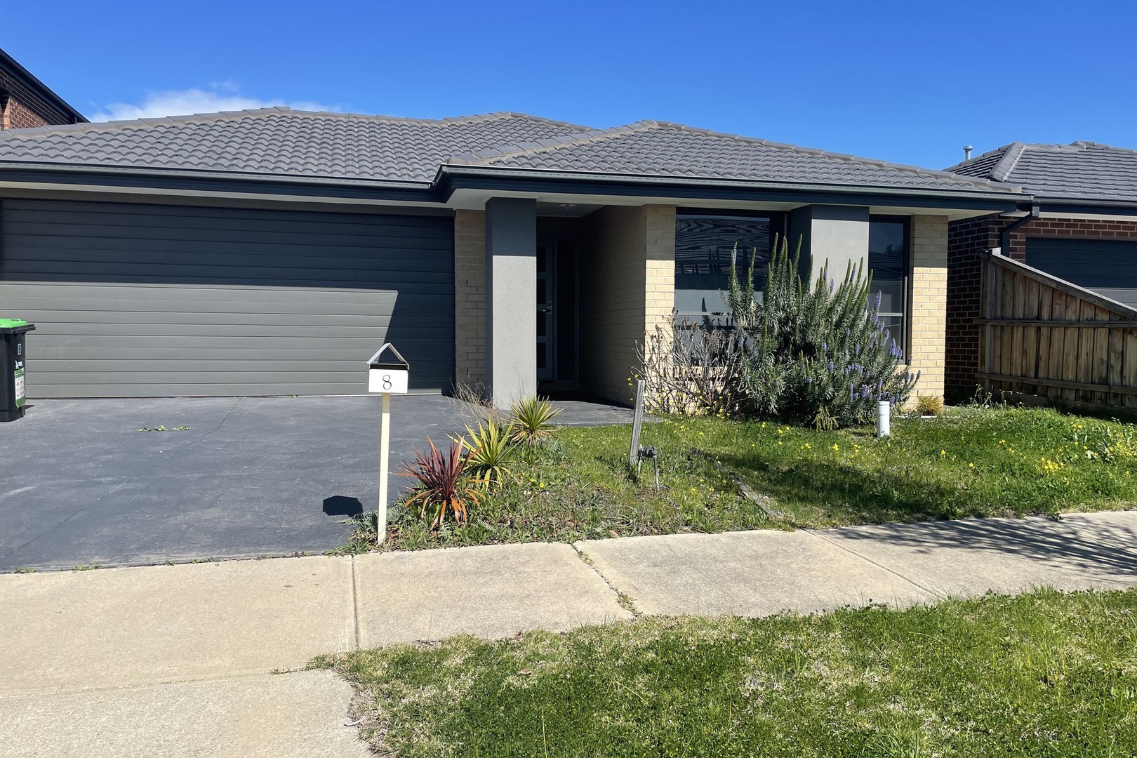 8 Sorrel Circuit, Sunbury, VIC 3429, Sunbury - Thumbnail 2