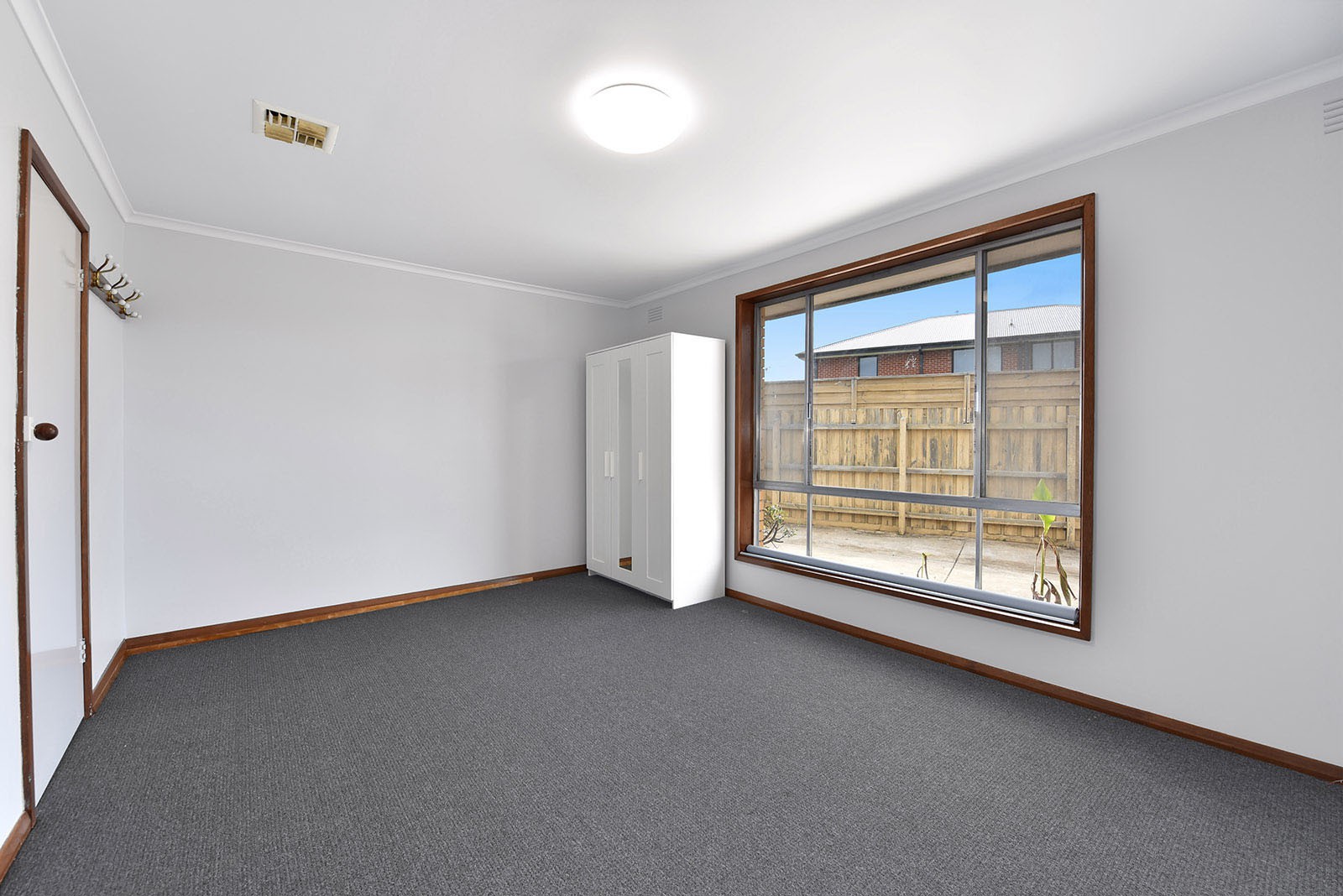 8 South Road, Airport West, VIC 3042, Airport West - Thumbnail 4