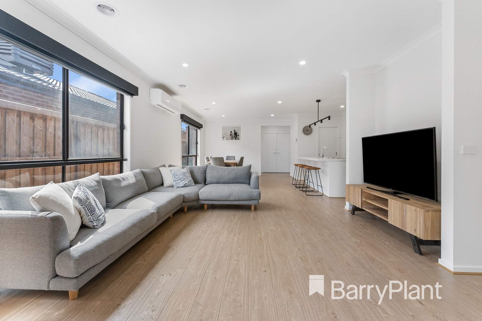 8 Stanmore Crescent, Wyndham Vale, VIC 3024, Wyndham Vale - Thumbnail 7