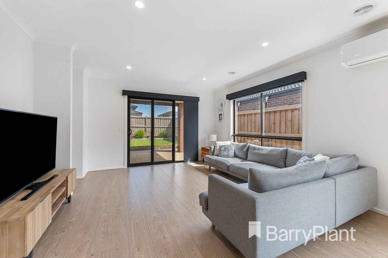 8 Stanmore Crescent, Wyndham Vale, VIC 3024, Wyndham Vale - Thumbnail 8