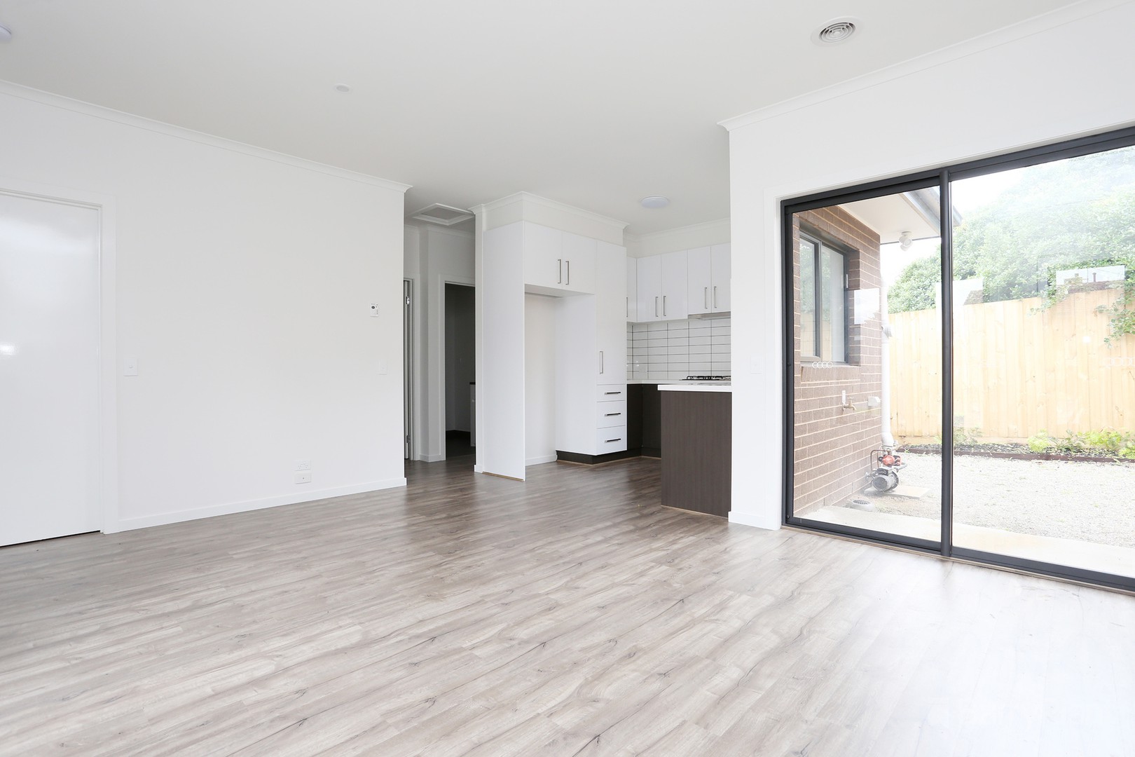 8 Stenocarpus Drive, Doveton, VIC 3177, Doveton - Thumbnail 4