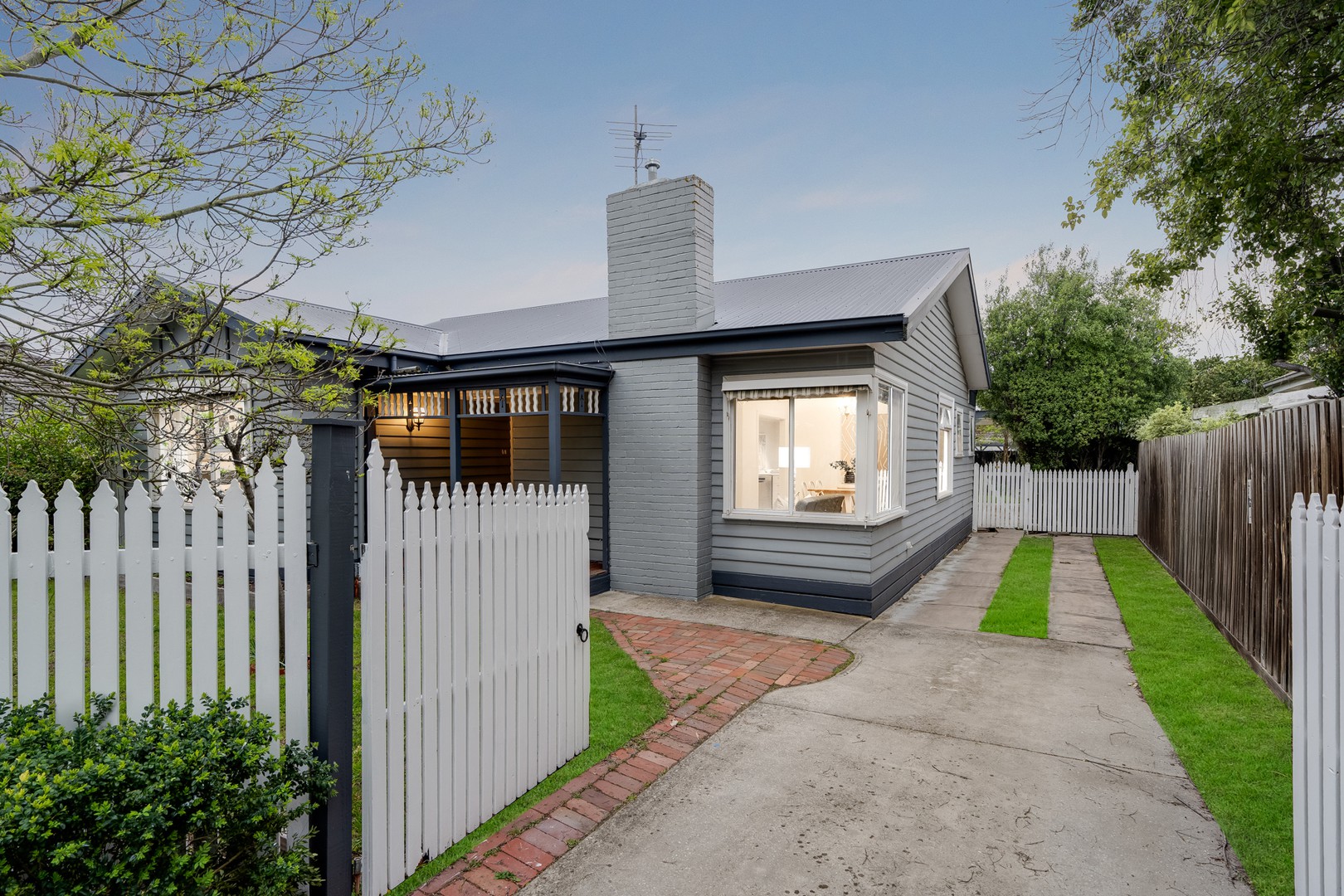 8 Stewart Street, Herne Hill, VIC 3218 - Thumbnail 2 - 29/09/2026