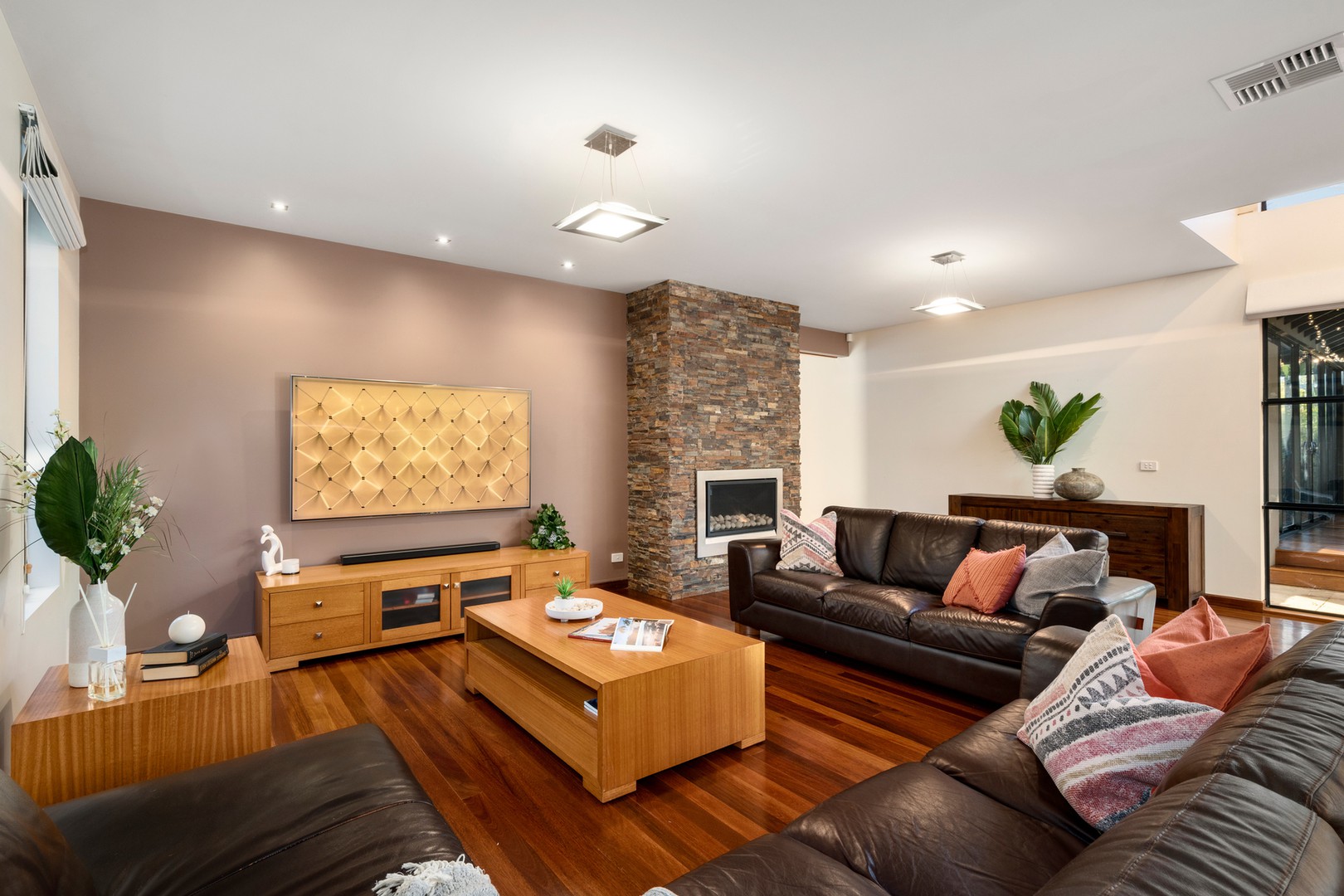 8 Stillia Court, Hillside, VIC 3037, Hillside - Thumbnail 4