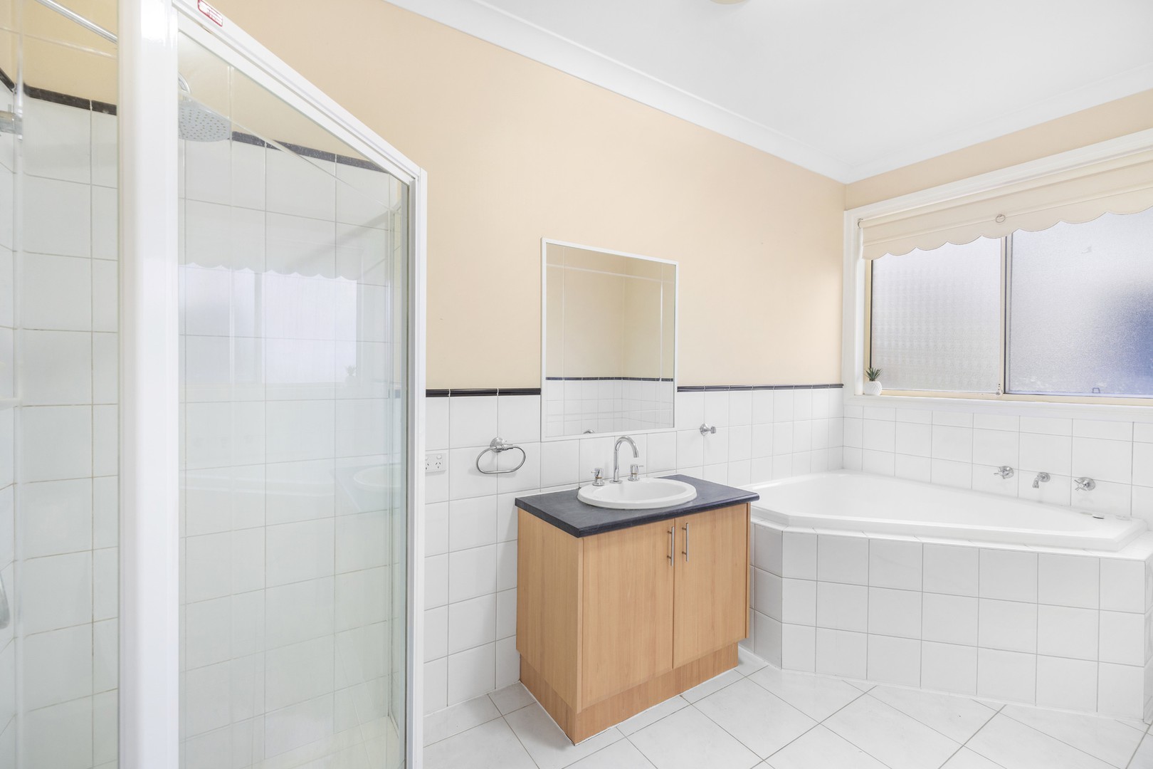 8 Strathdon Place, Point Cook, VIC 3030, Point Cook - Thumbnail 6