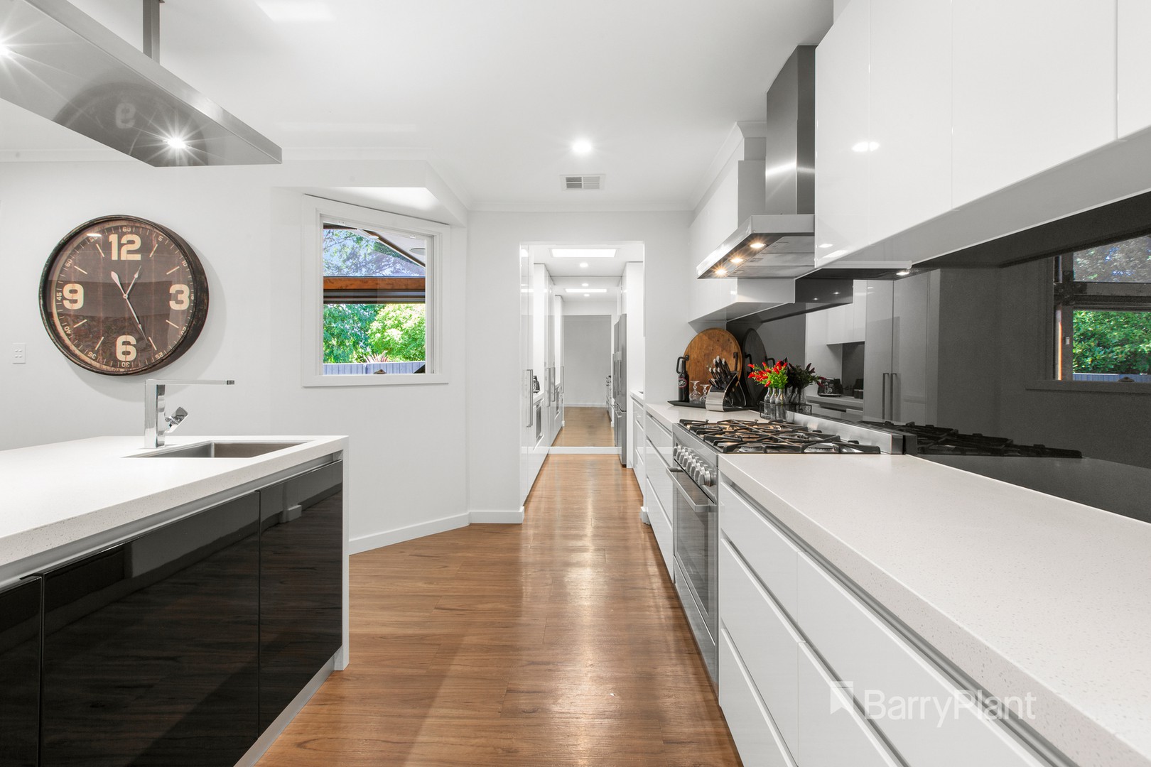 8 Stroud CourtKilsyth South, VIC 3137, Kilsyth South - Thumbnail 3
