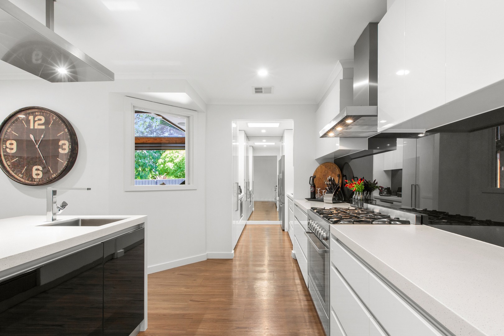 8 Stroud Court, Kilsyth South, VIC 3137, Kilsyth South - Thumbnail 2