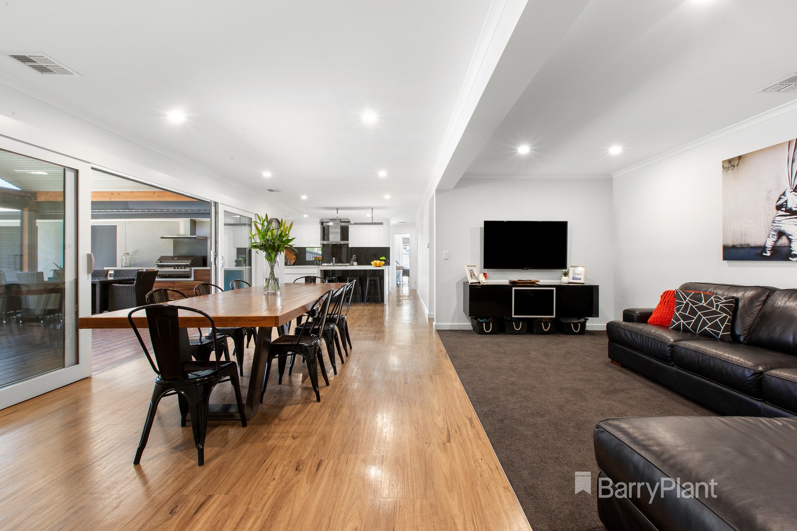 8 Stroud CourtKilsyth South, VIC 3137, Kilsyth South - Thumbnail 4