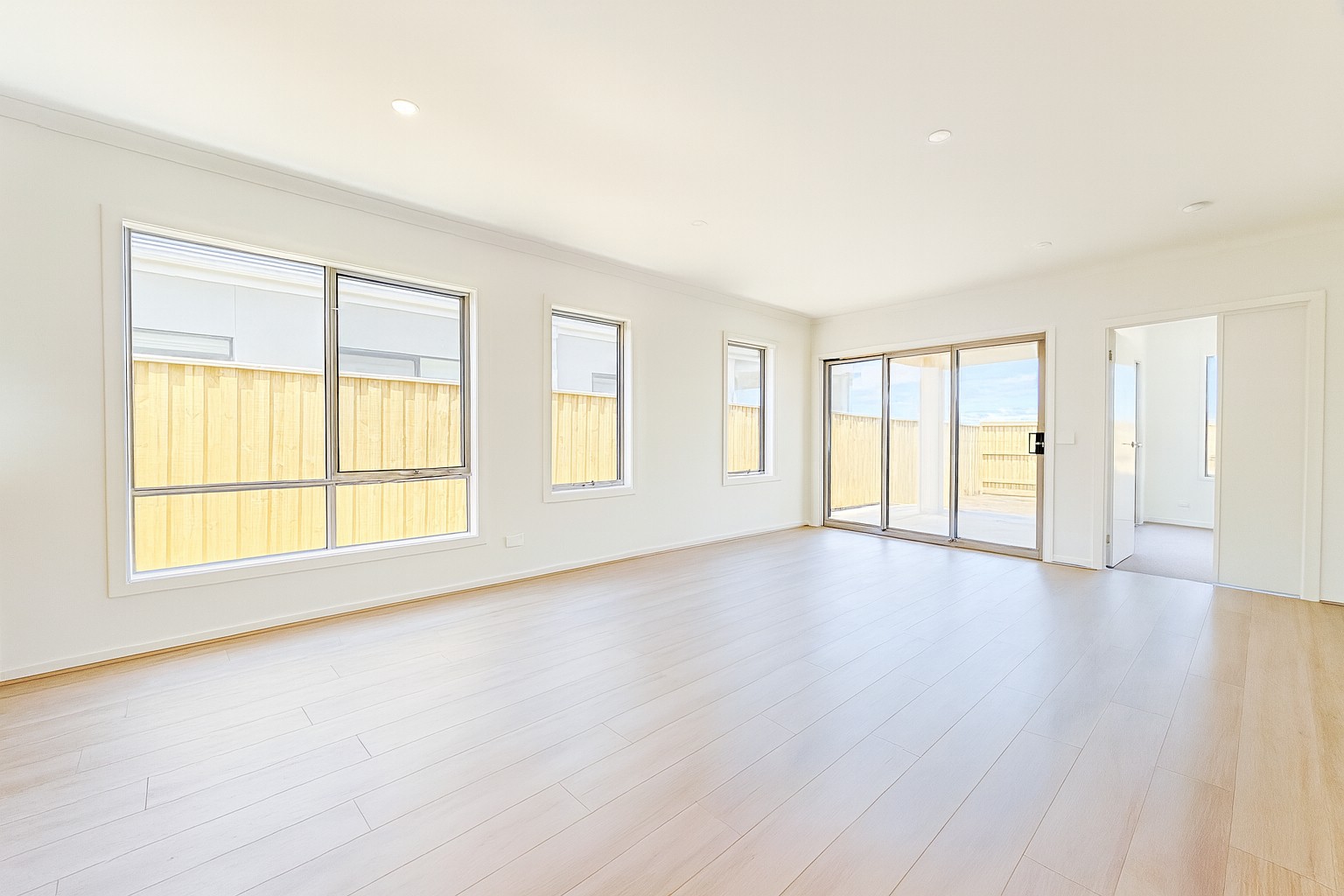 8 Succulent Street, Pakenham, VIC 3810, Pakenham - Thumbnail 4