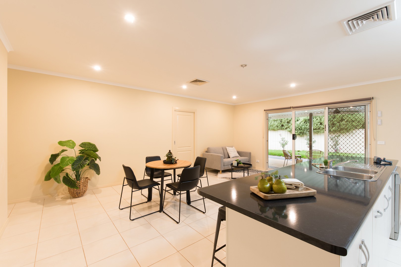 8 Sunrise Drive, Mildura, VIC 3500, Mildura - Thumbnail 2