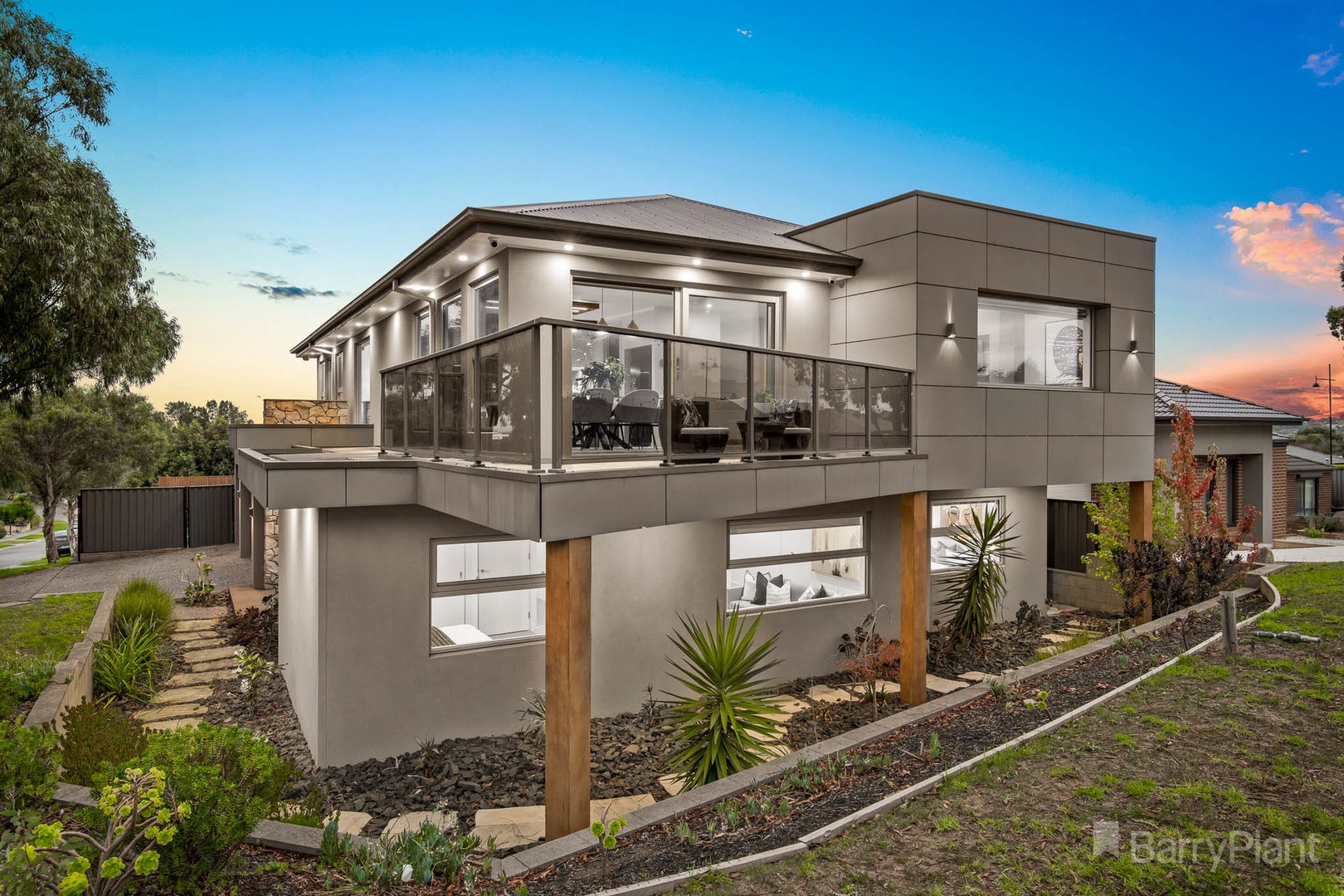8 Superior Waters, Pakenham, VIC 3810, Pakenham - Thumbnail 2