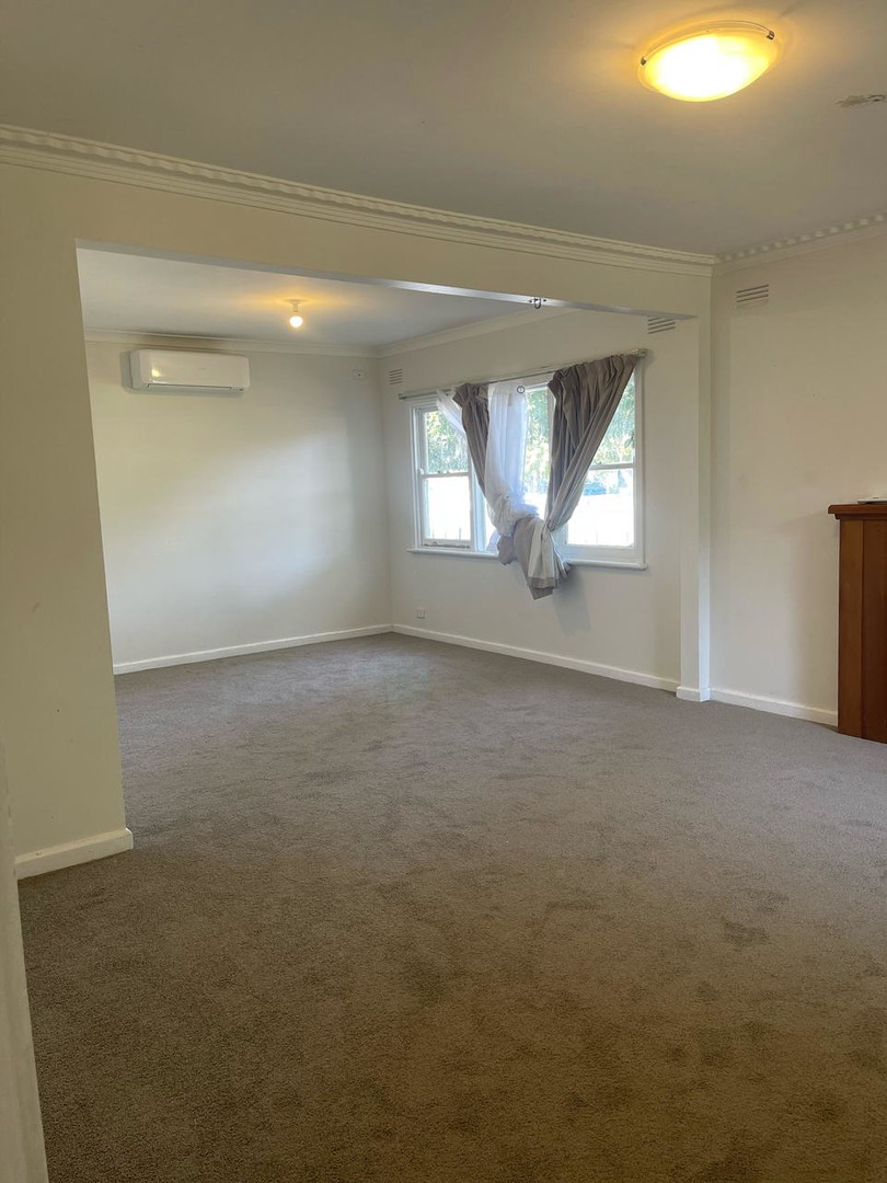 8 Surrey Court, Bayswater, VIC 3153 - Thumbnail 1 - 19/11/2024