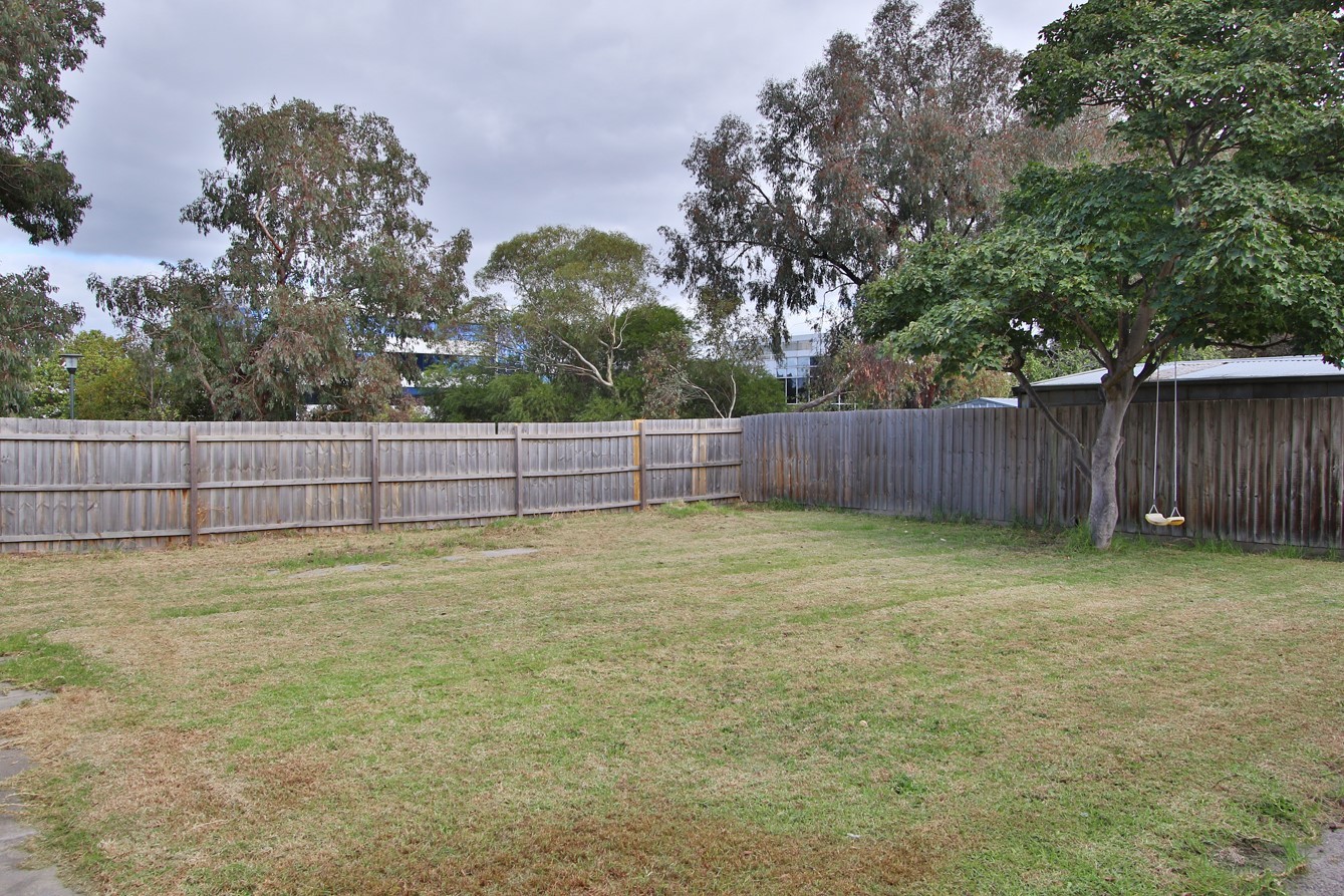8 Tamarisk Avenue, Glen Waverley, VIC 3150, Glen Waverley - Thumbnail 5