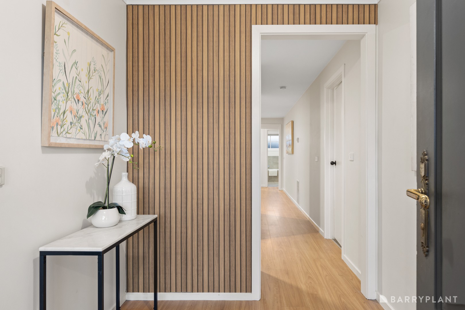 8 Tanya Court, Croydon Hills, VIC 3136 - Thumbnail 2 - 05/08/2025