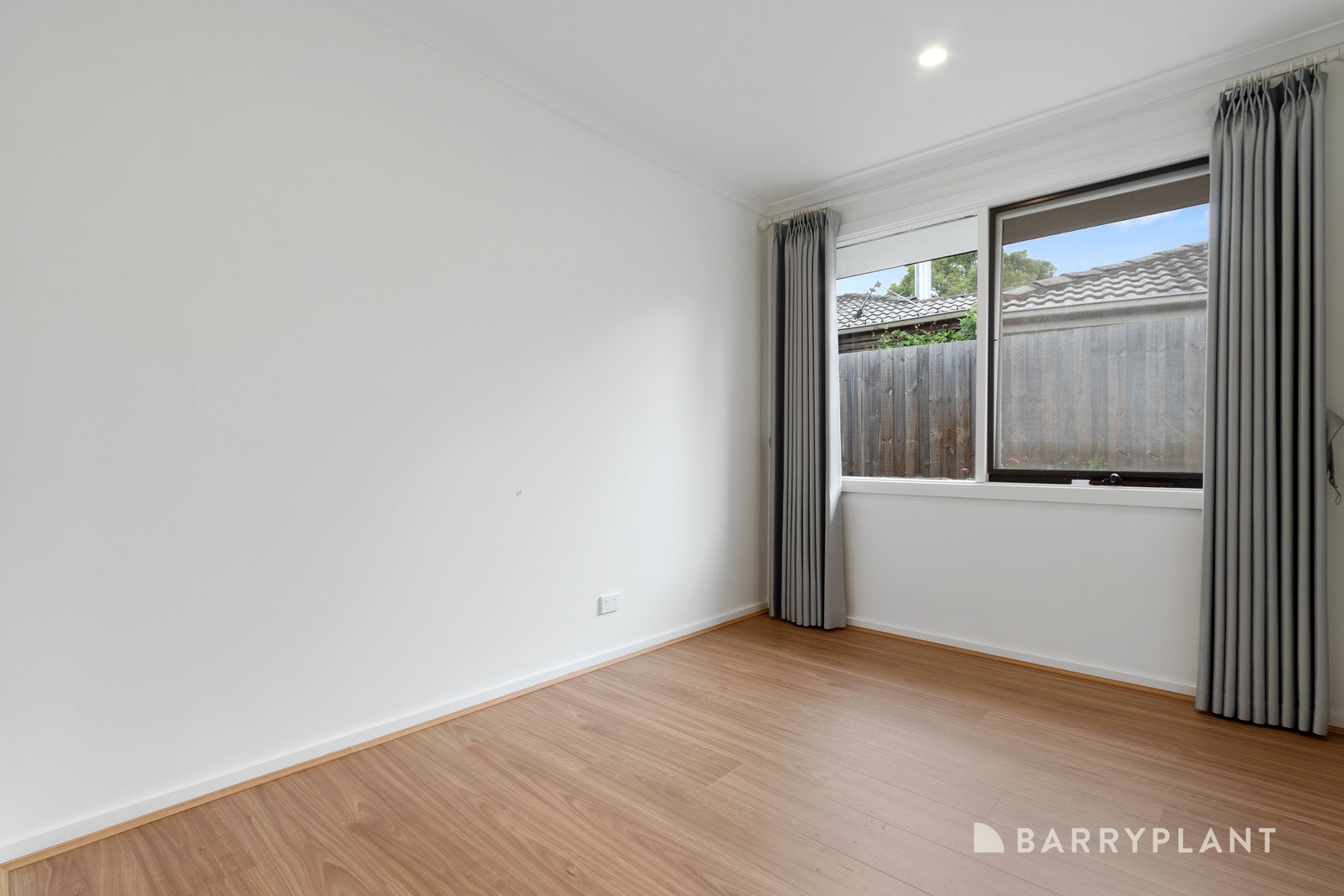8 Tasman Close, Wantirna South, VIC 3152, Wantirna South - Thumbnail 2