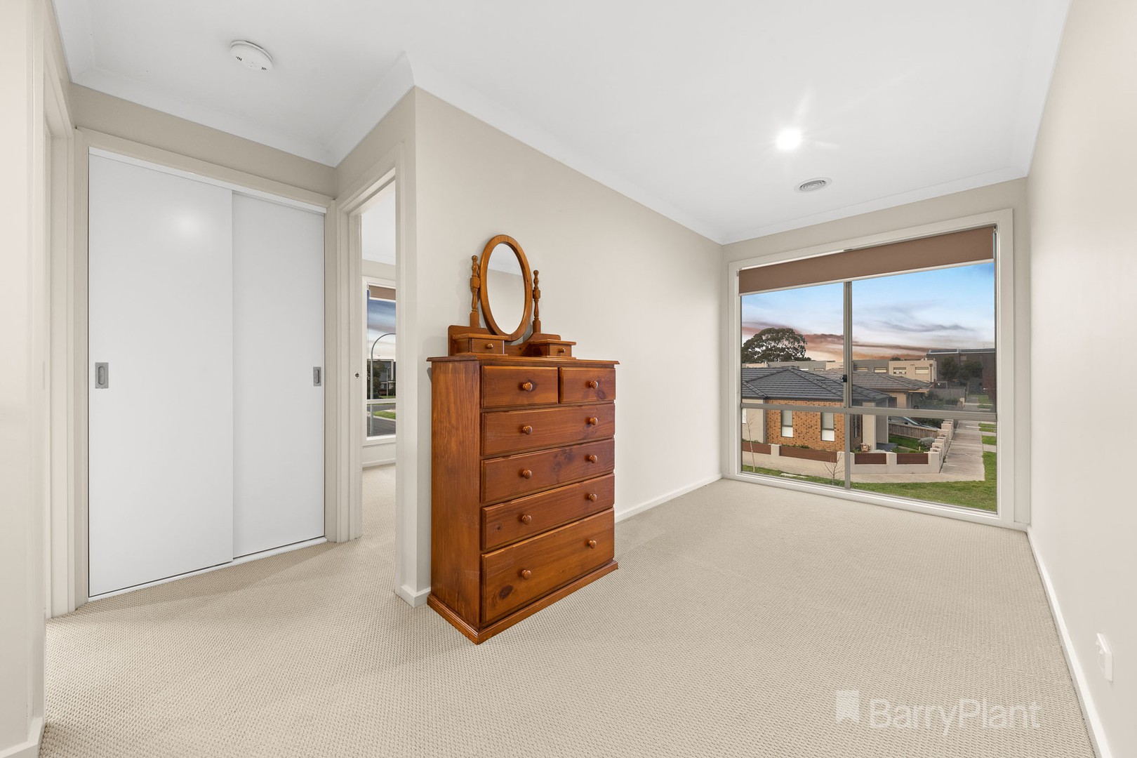 8 The Oaks Avenue, Pakenham, VIC 3810, Pakenham - Thumbnail 5
