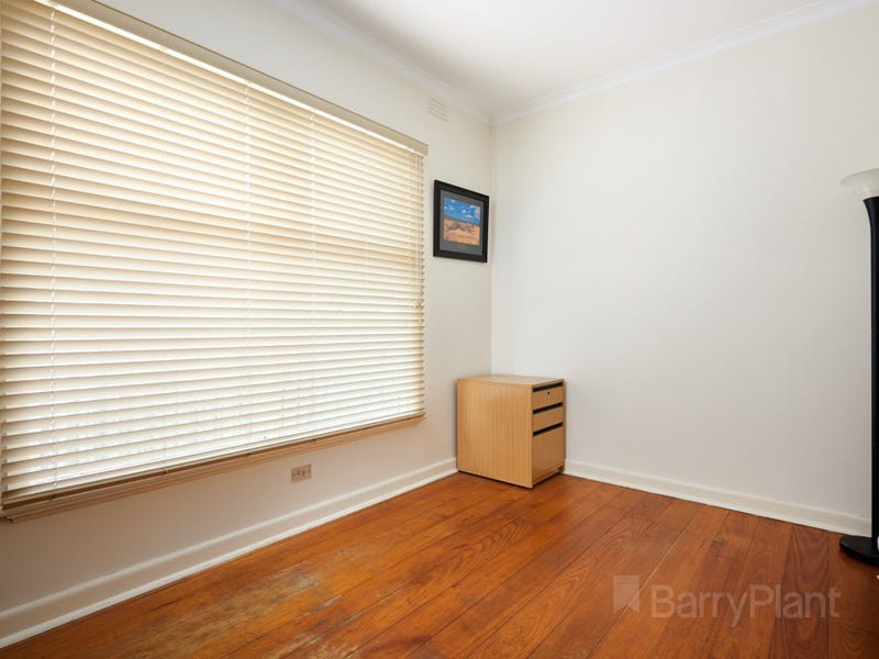 8 Theodore Avenue, Noble Park, VIC 3174, Noble Park - Thumbnail 6