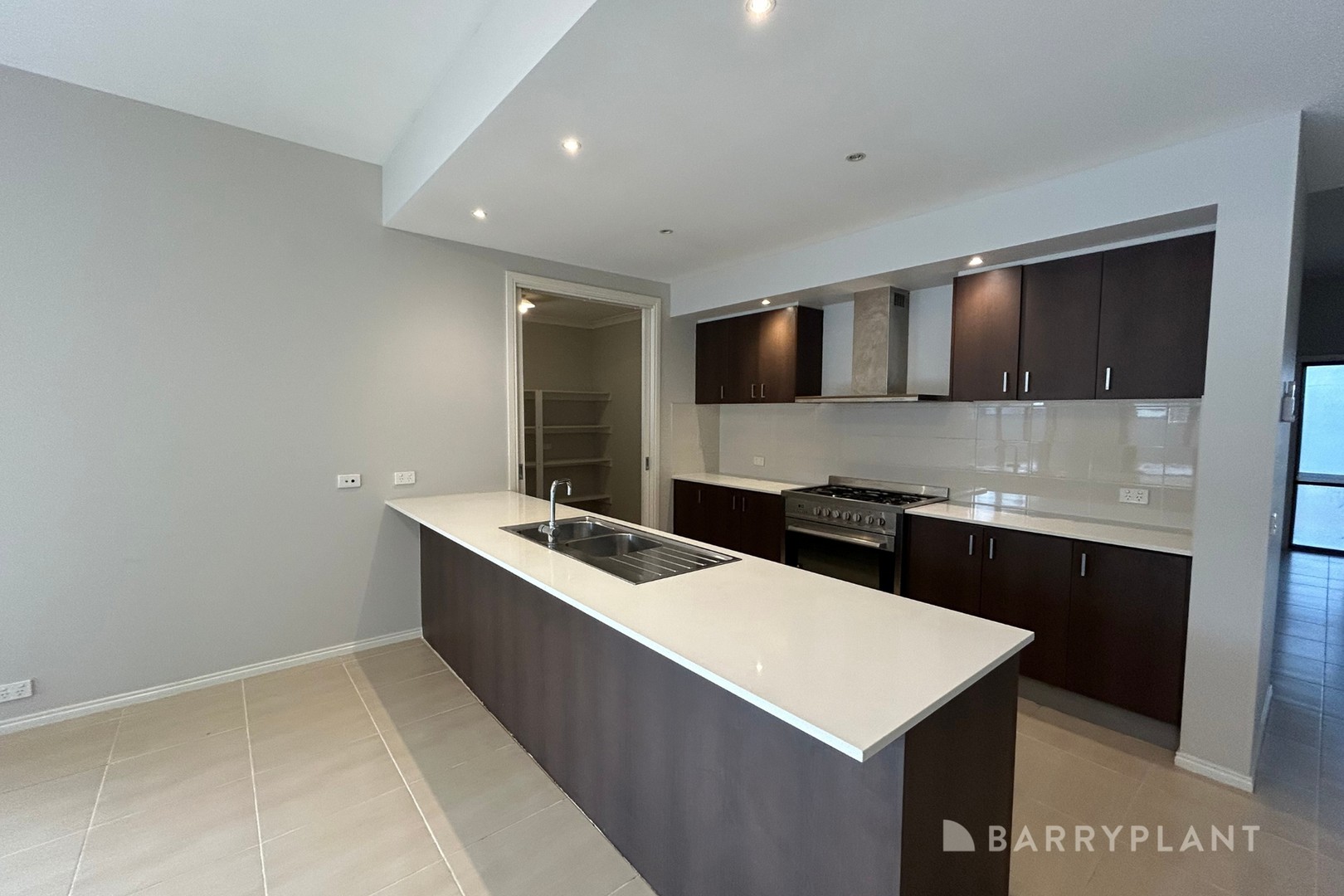 8 Toolibin Street, Manor Lakes, VIC 3024, Manor Lakes - Thumbnail 3