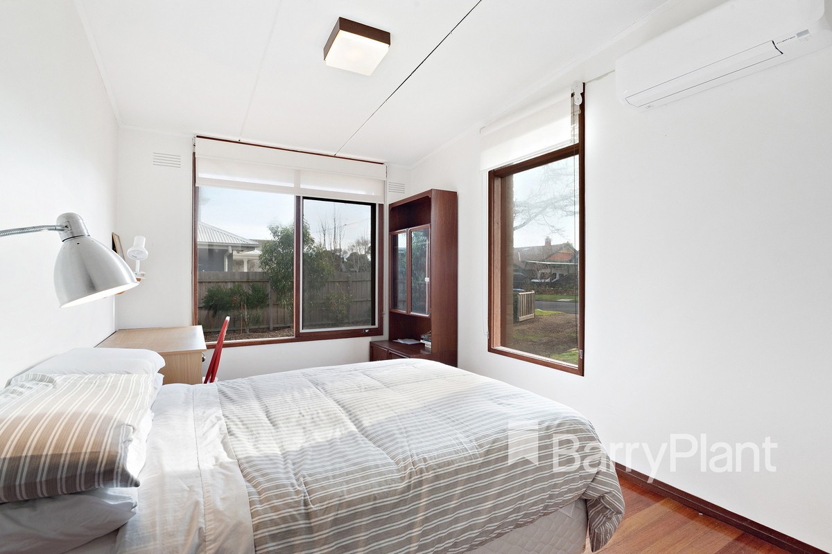 8 Turnbull Street, Mornington, VIC 3931, Mornington - Thumbnail 7