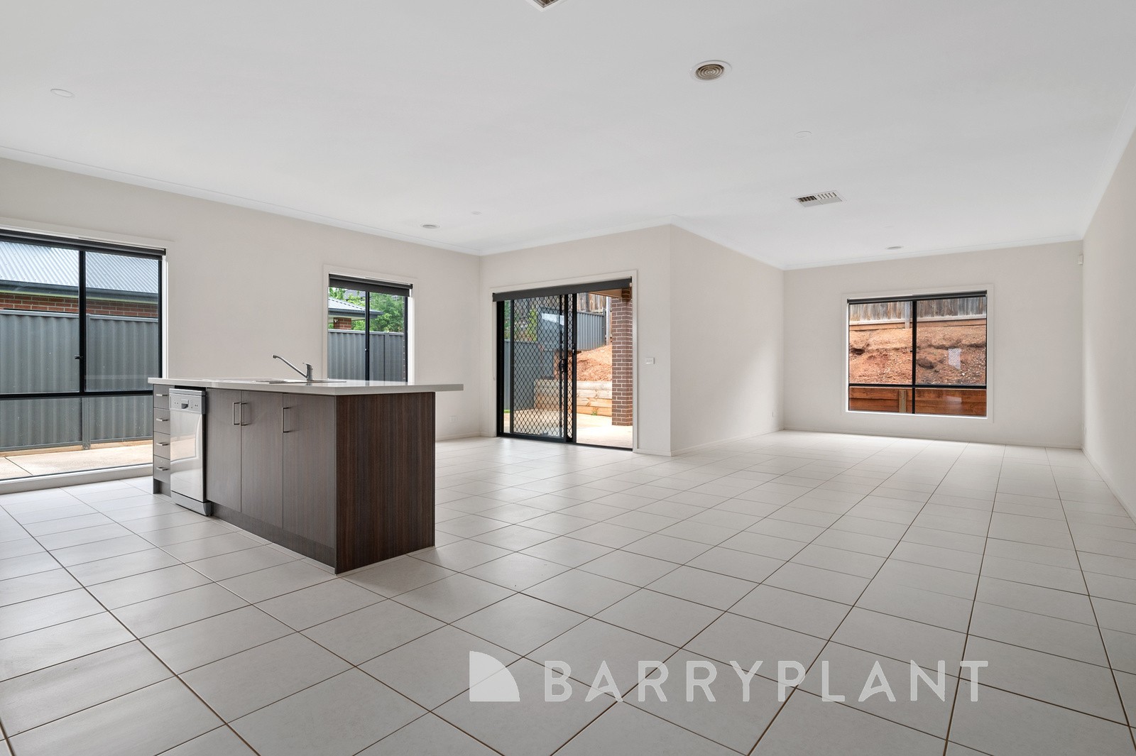 8 Valentina Drive, Darley, VIC 3340, Darley - Thumbnail 6