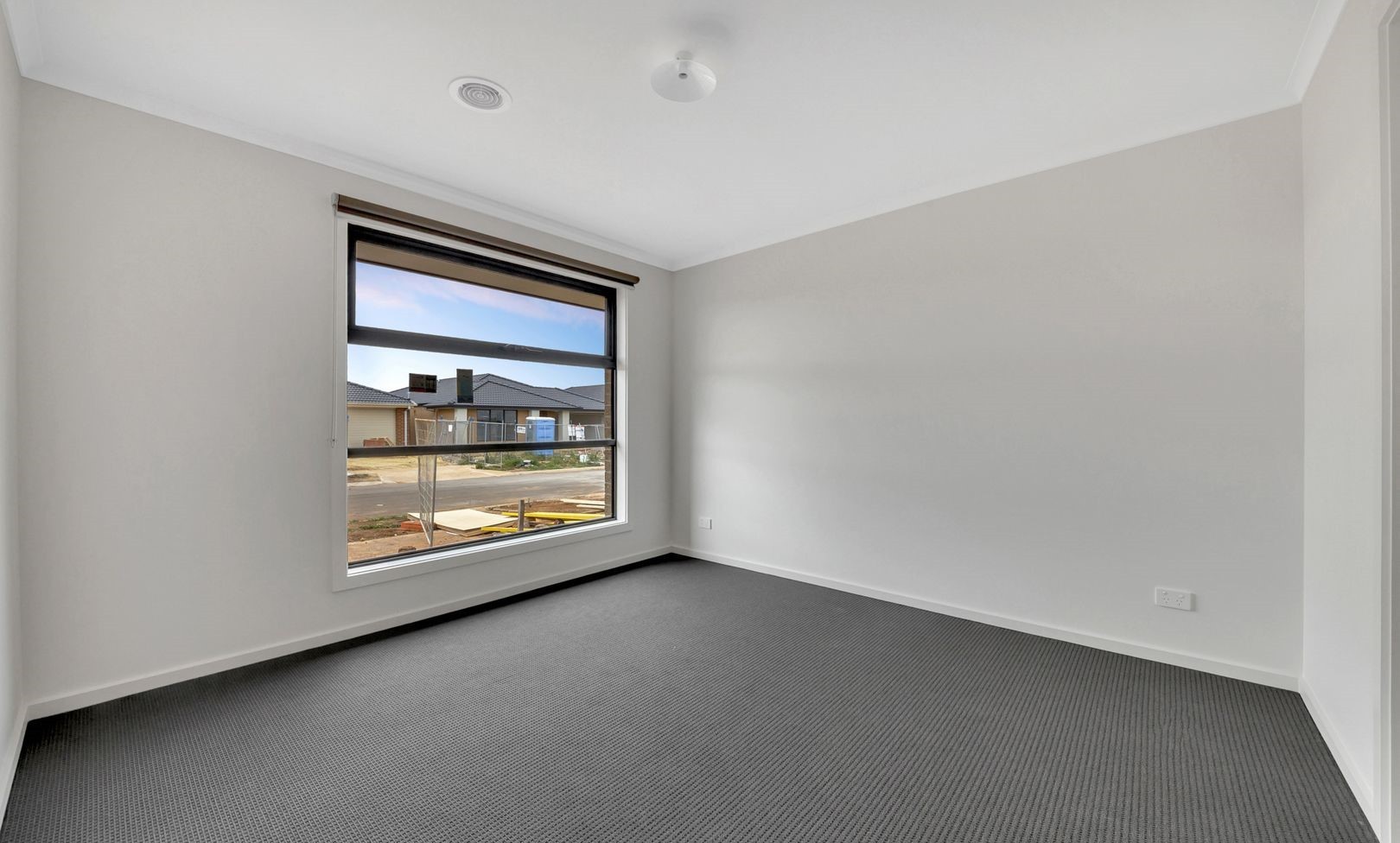 8 Valerian Street, Melton South, VIC 3338, Melton South - Thumbnail 2