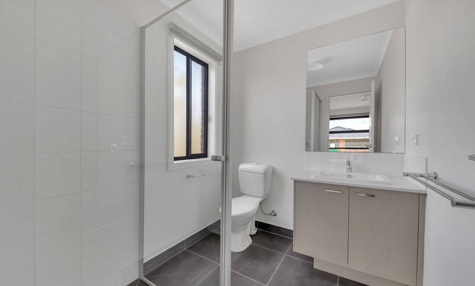 8 Valerian Street, Melton South, VIC 3338, Melton South - Thumbnail 3