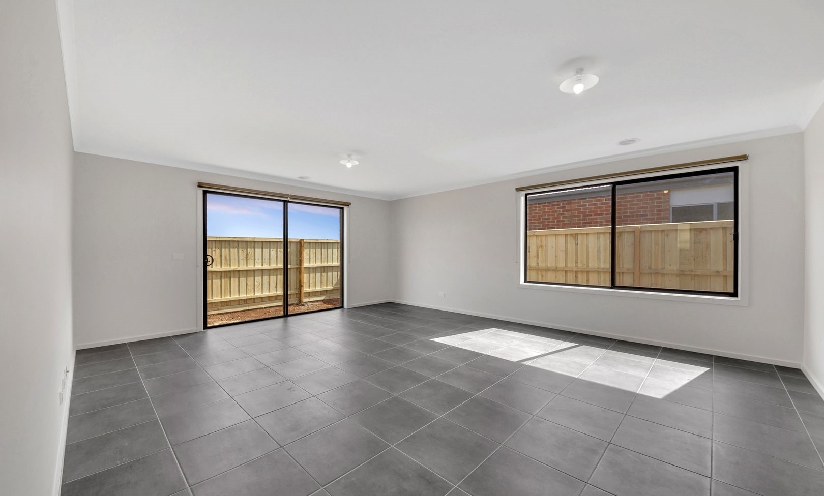 8 Valerian Street, Melton South, VIC 3338, Melton South - Thumbnail 4