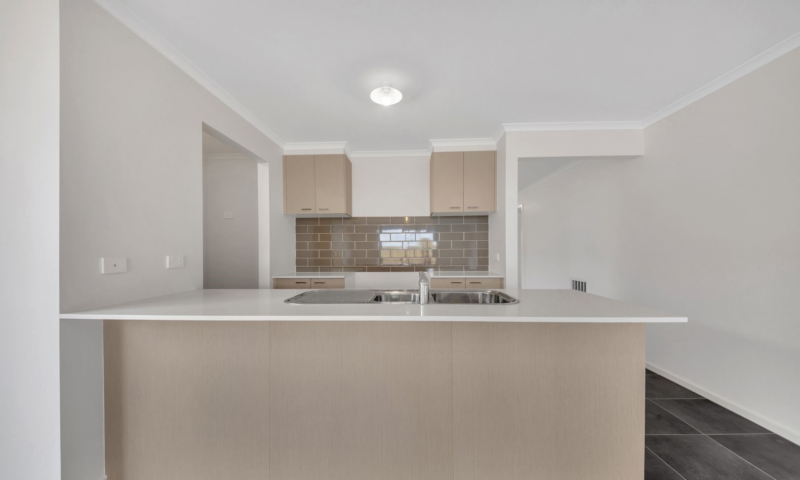 8 Valerian Street, Melton South, VIC 3338, Melton South - Thumbnail 7