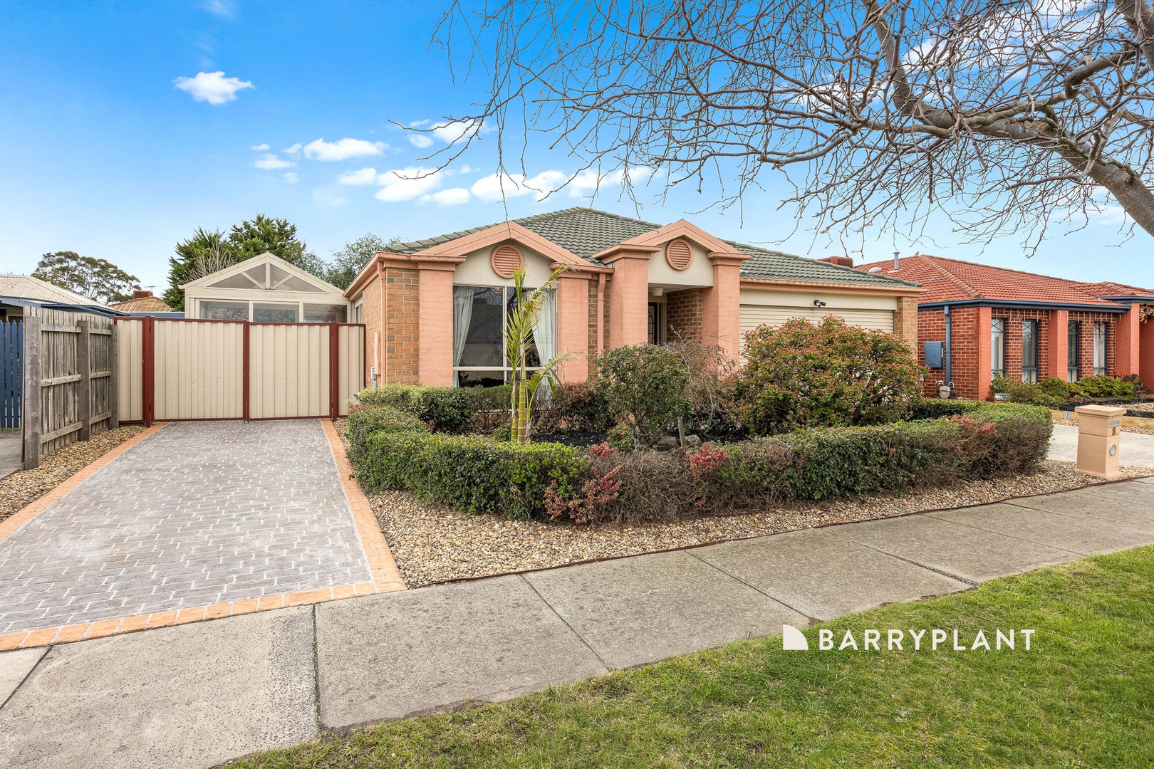8 Vaughan Court, Pakenham, VIC 3810, Pakenham - Thumbnail 3