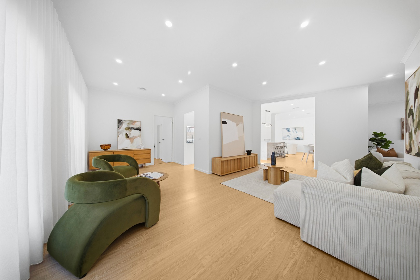 8 Venus Court, Hillside, VIC 3037 - Thumbnail 2 - 10/04/2026