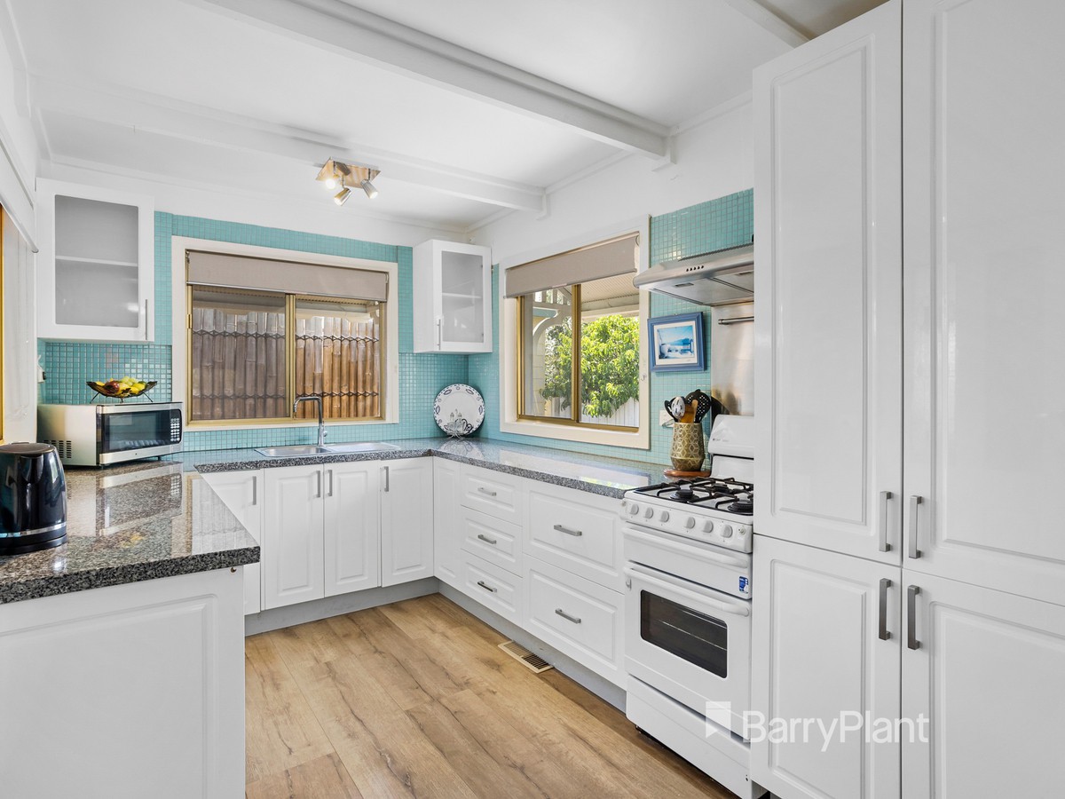 8 Vincent Street, Tootgarook, VIC 3941, Tootgarook - Thumbnail 2
