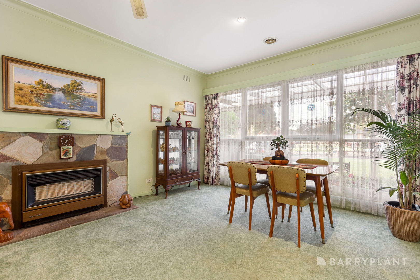 8 Virginia Court, Mentone, VIC 3194, Mentone - Thumbnail 2