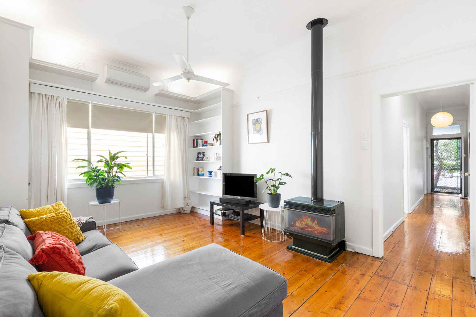 8 Walker Street, Coburg, VIC 3058, Coburg - Thumbnail 2